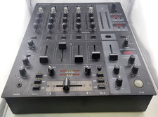 Behringer DJX750 4 Channel