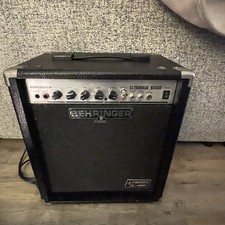 Behringer BX300 Ultrabass Bass