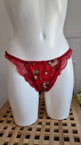 Vintage women red floral - red,