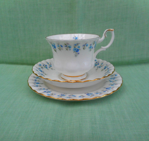 Vintage royal albert - vintage, bone