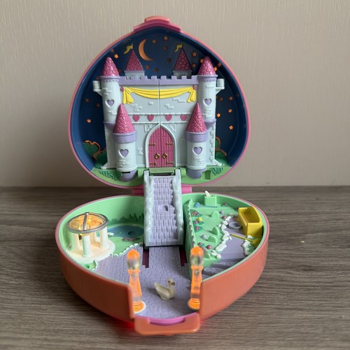 Polly pocket starlight castle - polly,