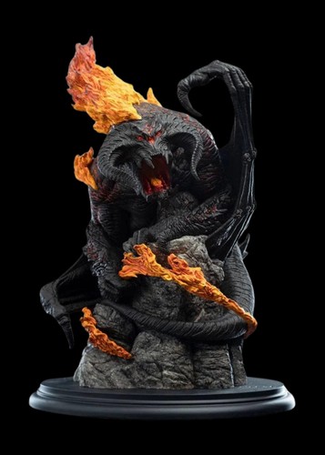 The lord rings statue - the,