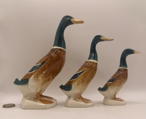 Beswick set early - beswick,