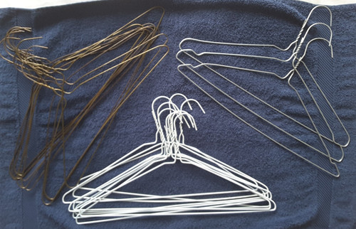 Metal wire coathangers - x,