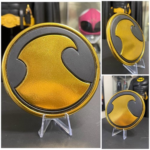 Red robin chest emblem cosplay - robin,