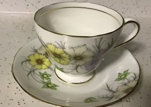 Salisbury pansy with gold - gold, trim