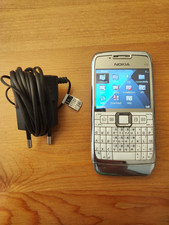 Nokia E71 - with charging cable. (Asian Version)