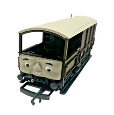 HORNBY R9200 TOAD BRAKE VAN