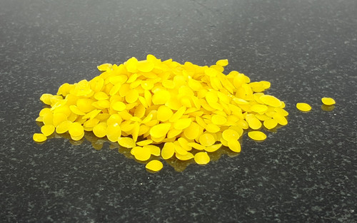 Yellow beeswax pellets - yellow, 25g