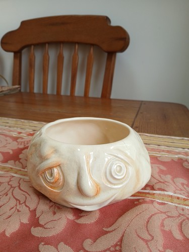 Sylvac bread sauce face - bread, pot