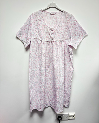 Marlon vintage white pink blue - vintage,