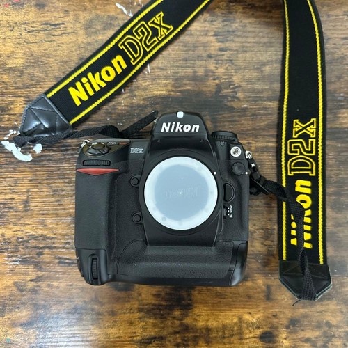 Nikon d2x dslr camera body - camera,