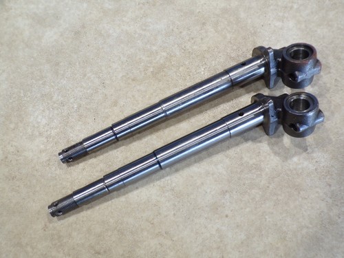 Pair king pins - of,