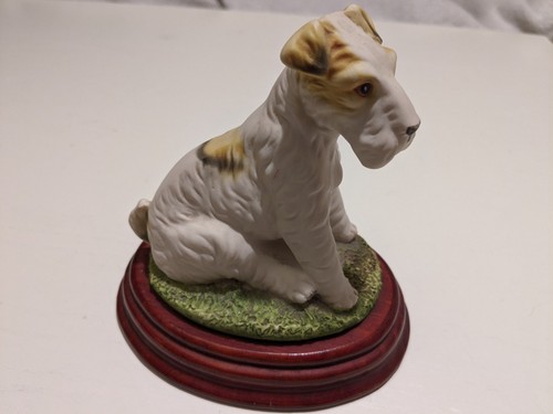 Fox terrier figure - terrier, wire