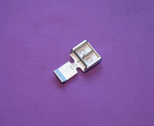 Zipper foot fits janome cat - foot,