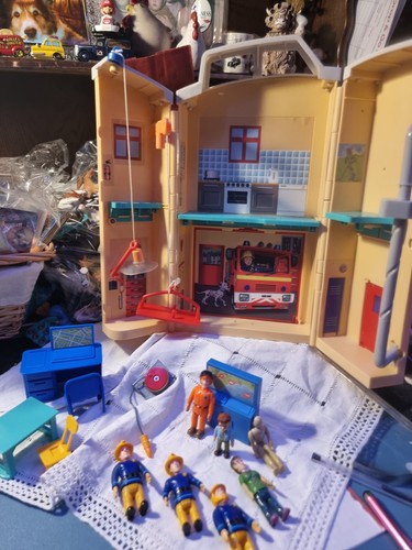 Vintage fireman sam play set - fireman,
