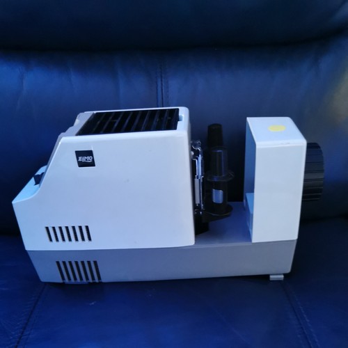 Slide projector elmo s300 - slide,