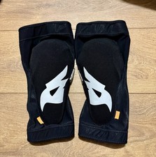 Bluegrass Skinny BMX MTB Knee