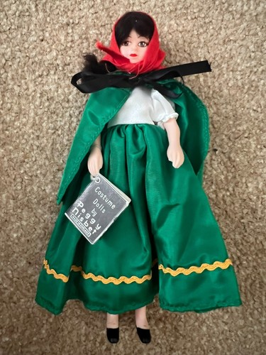Vintage doll house of nisbet - -,