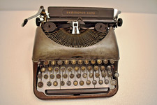 Remington Rand DeLuxe Model 5