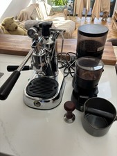 La Pavoni Professional Lever Espresso Machine + Jolly Grinder – Light use
