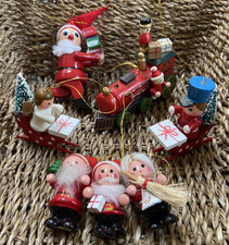 7 Vintage Wooden Christmas