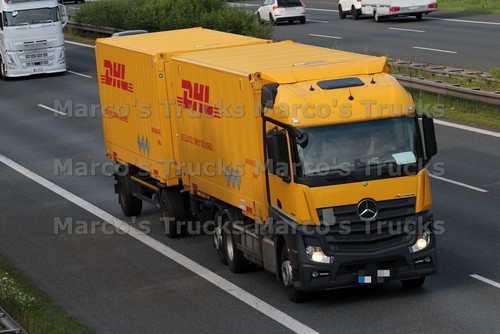 Truck photo mercedes benz - truck,