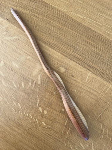 Handmade yew wand vgc - vgc, witches