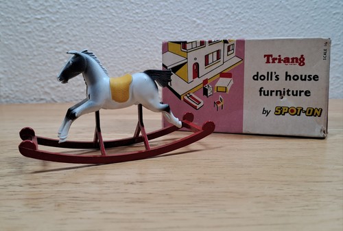 Vintage dolls house triang - dolls,