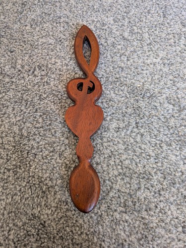 Vintage handcarved welsh - vintage,