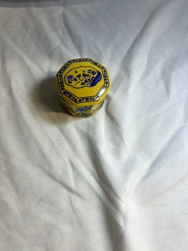 Yellow blue octagonal - yellow,