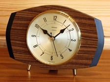 VINTAGE 22cm Metamec Mantel