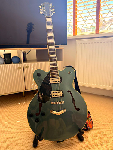 Gretsch streamliner - gretsch,