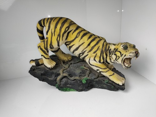 Vintage academy tiger statue - vintage,