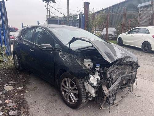 Kia ceed 2014 6 - kia, crdi