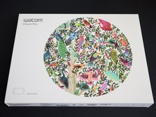 Wacom Intuos Pro M Graphics Pen Tablet • Bluetooth • USB-C • PTH-660/K0-BA