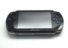 Sony PSP Original 1000 Handheld Console System Piano Black with Charger
