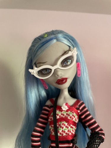 Monster high original - high, ghoulia
