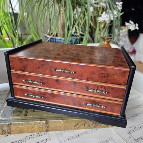 Vintage jewellery box - jewellery, burl