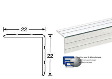 ANGOLARE IN ALLUMINIO 22X22 PER FLIGHT CASE FLIGHT CASE