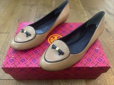 BNIB TORY BURCH LEATHER SAND