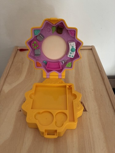 Vintage polly pocket pattern - vintage,