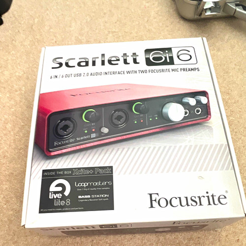 Focusrite scarlett 6i6 desktop - scarlett,