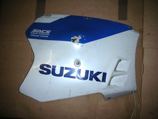 Suzuki GSXR750 J K L Slingshot Front Right Lower Belly Fairing Pane GSXR 750 17C