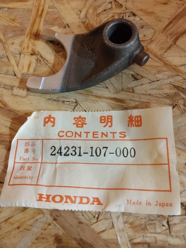 Center gearbox fork for - , sl125