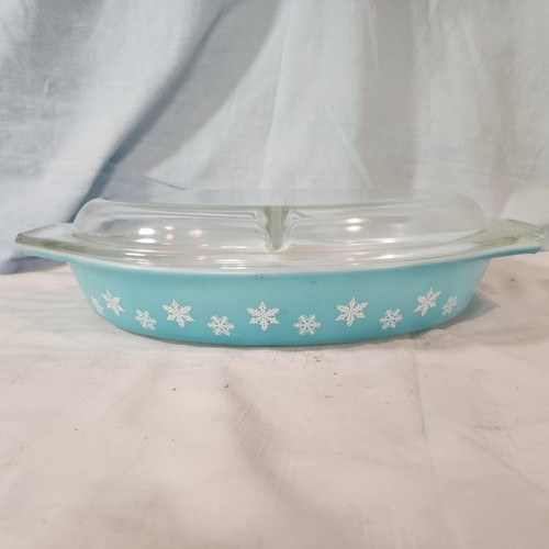Pyrex turquoise 2 qt - pyrex,,