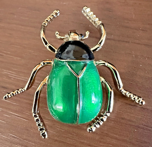 Green enamel stag - green,