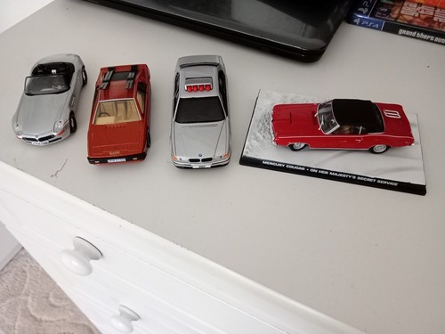 Corgi 007 cars - x2, z8