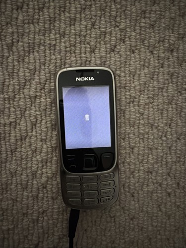 Nokia classic 6303 silver - -,
