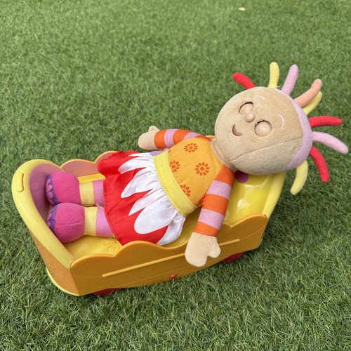 Upsy daisy musical moving - upsy,